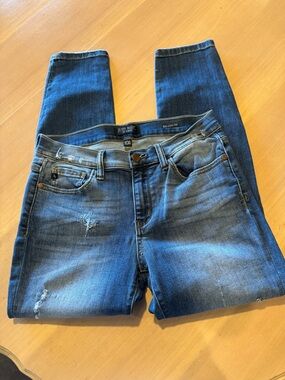Judy Blue Women's Medium Blue Skinny Jeans with Light Distressing